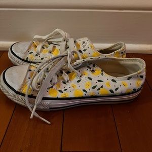 Lemon converse